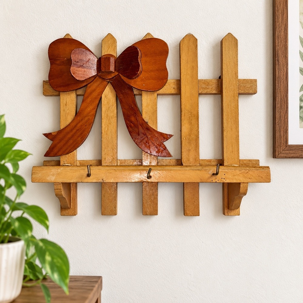 Vintage Wood Picket Fence Key Holder Wall Rack Bow Cottagecore Rustic Decor